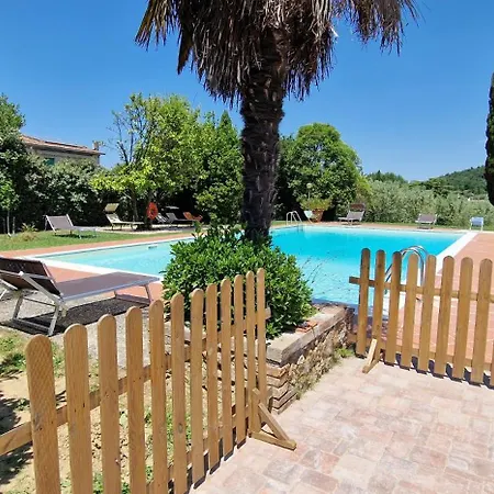 La Romita Ospitalita Rurale Familiare Lantgård